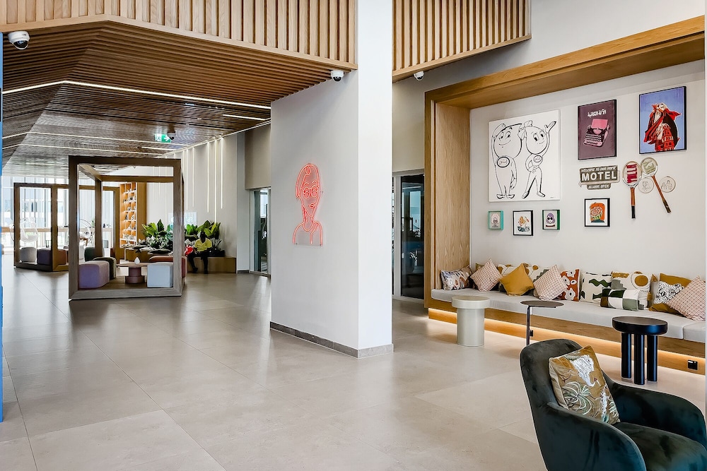 Deluxe 2BR Apartments at Socio