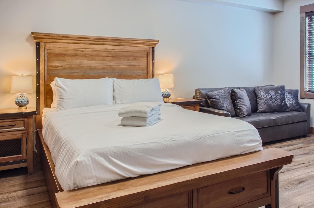Stonegate Resort by Okanagan Premier