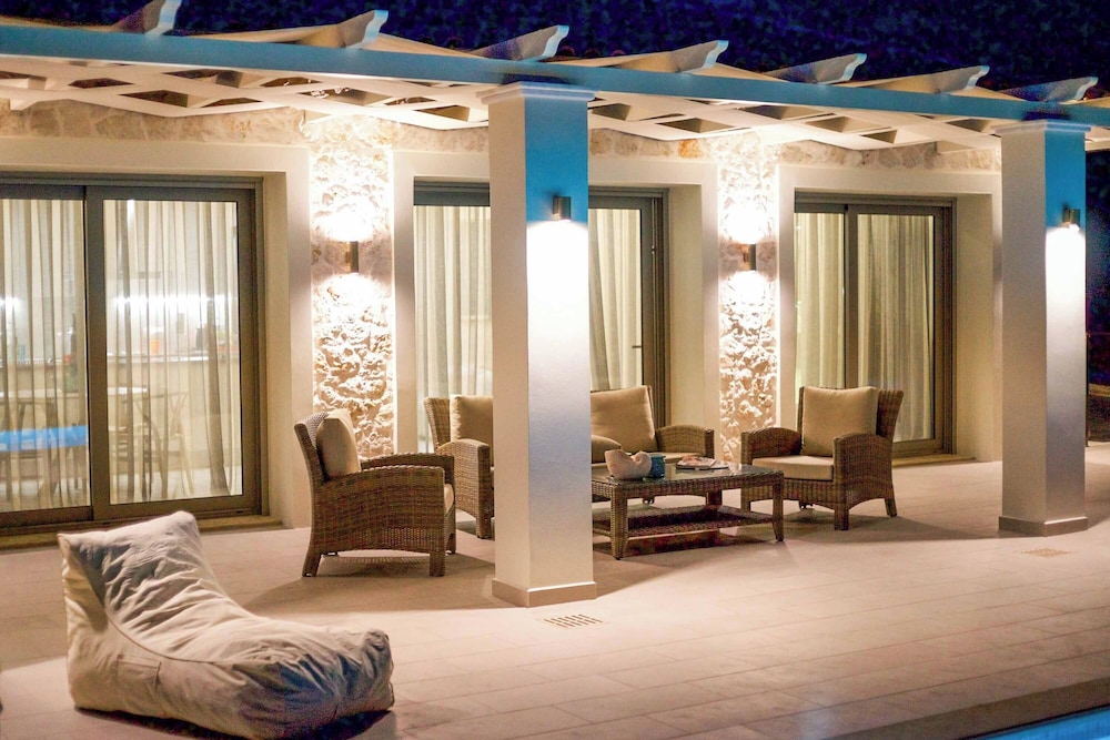 Villa Pangea Kalli