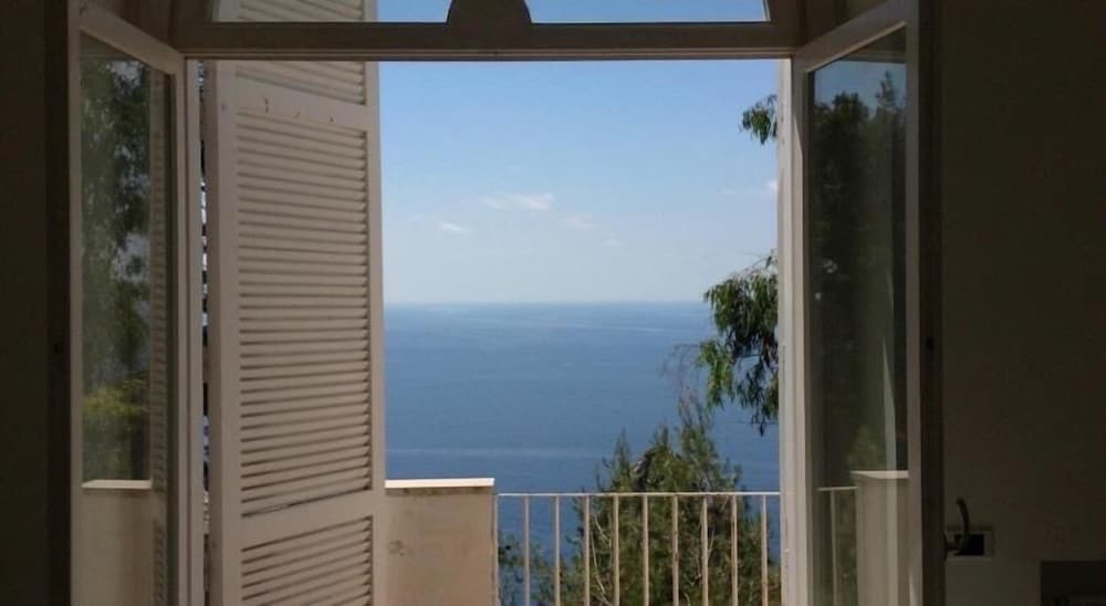 Villacore Capri