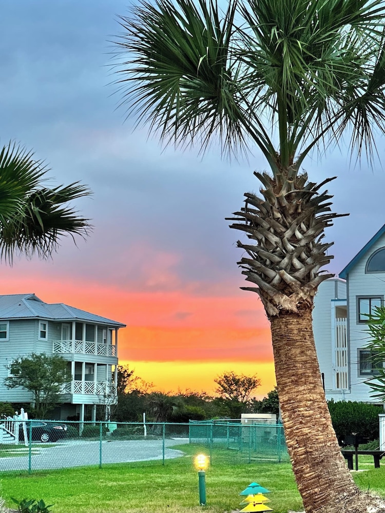 Plantation West Condos