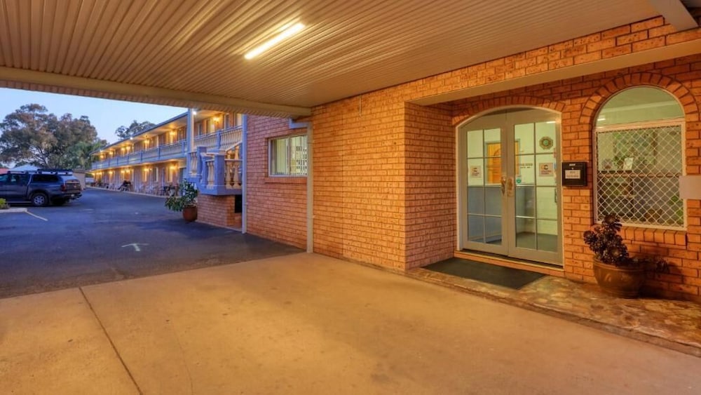 Blue Diamond Motor Inn