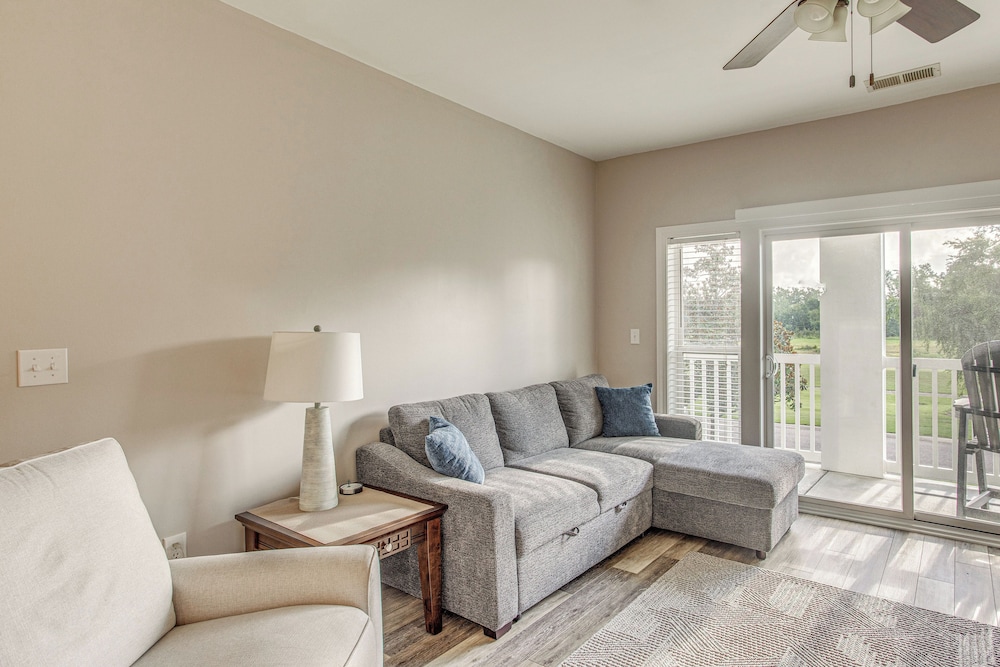 Tee Off & Unwind By Pool: Myrtle Beach Condo