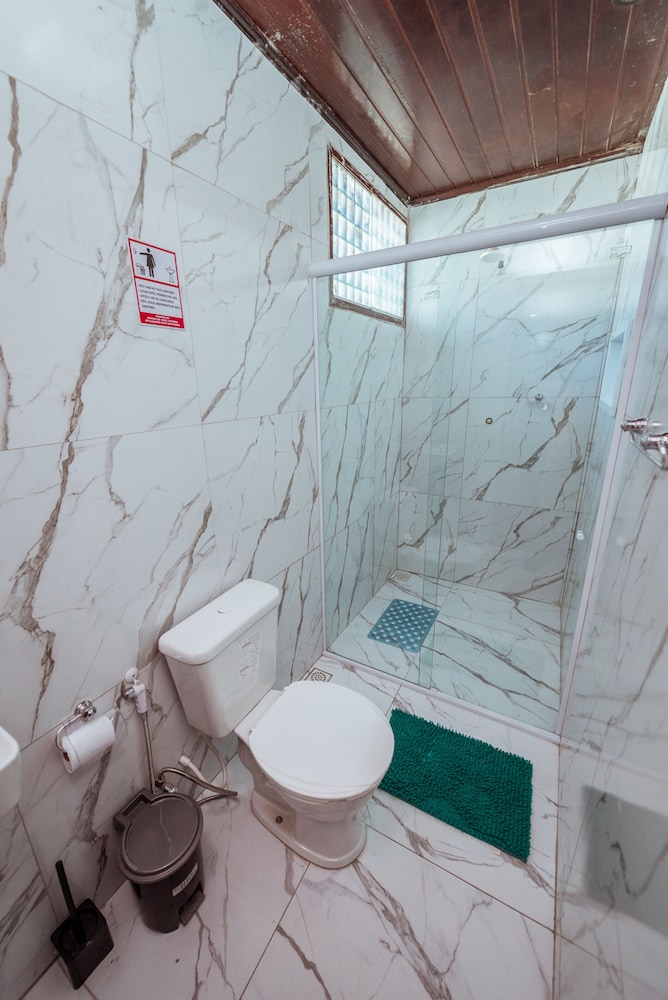 Casa c 4 su tes Piscina Churrasqueira e Garagem