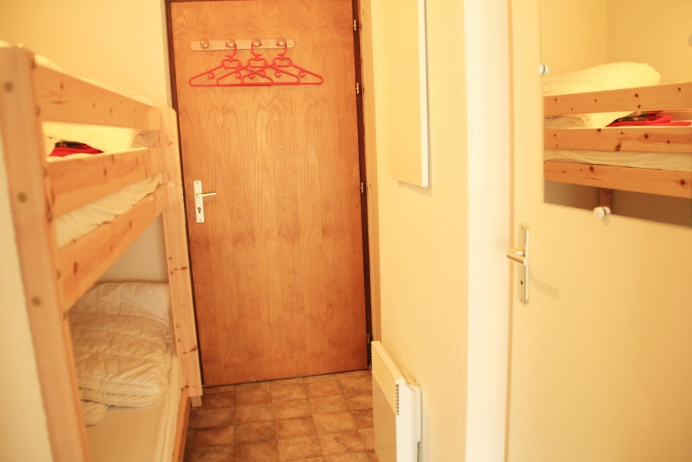 Apartment With Balcony in Chatel