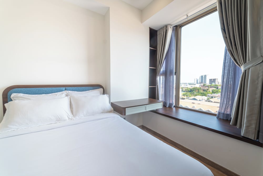 Midtown Premium Apartments