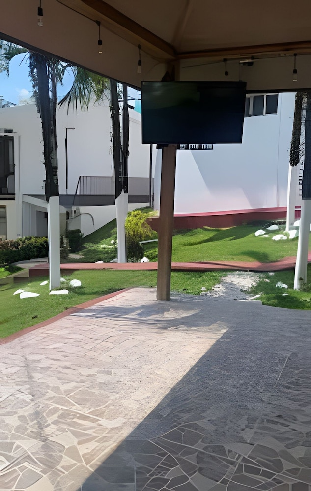 VILLA PRADA FAMILIAR