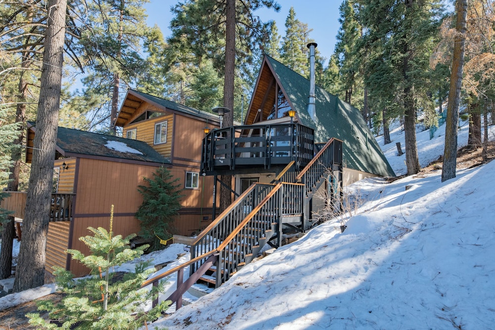 Big Bear Lake Vacations - Bear Mountain Summit - Property Image 3