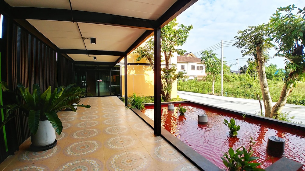 Green House Neo-Resotel - Hostel