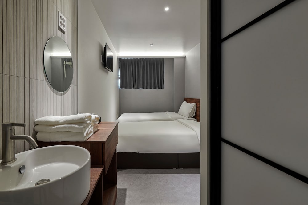 Eight Rest Hostel Jong-no