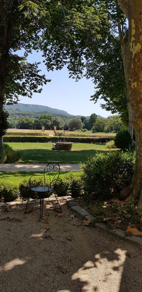 Domaine de Valbrillant Chambres d'hôtes