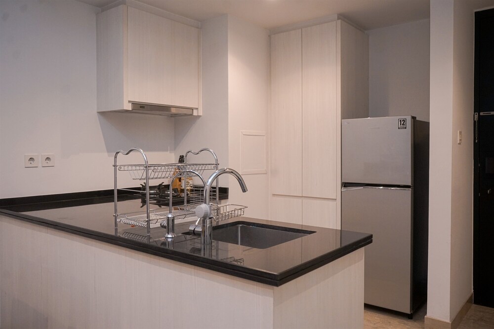 Comfy And Minimalist 1Br Apartment Branz Bsd City