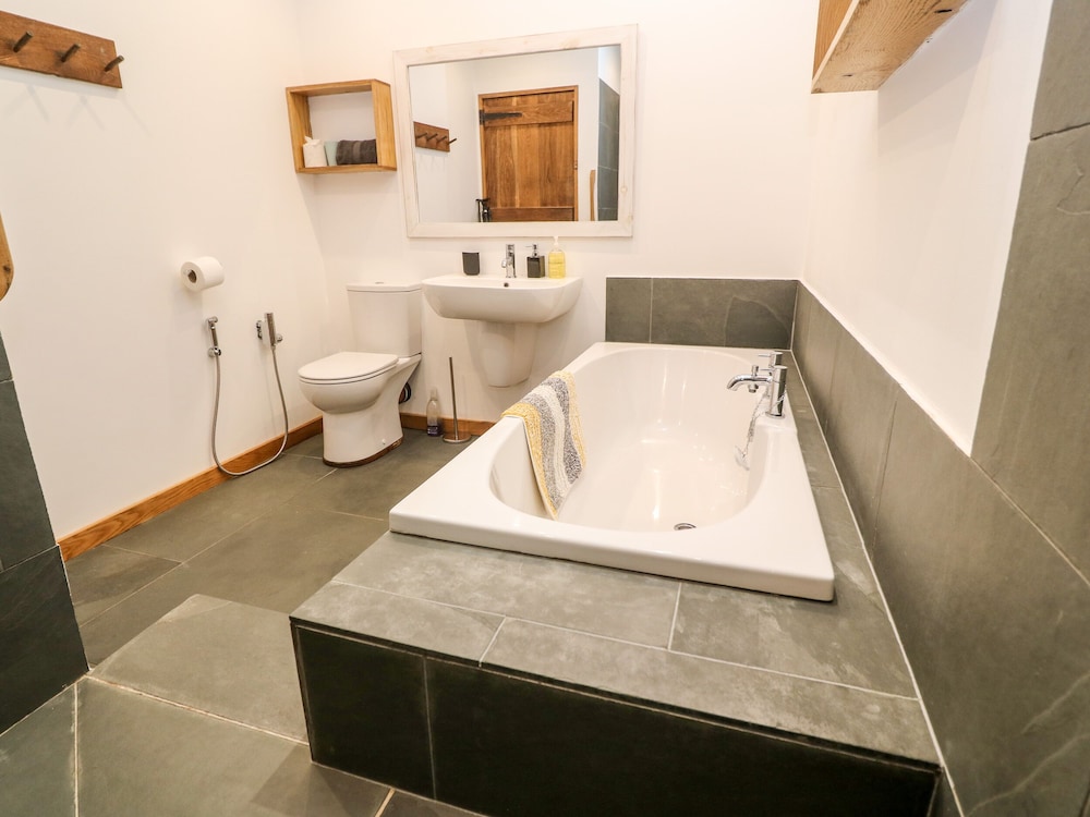 Porth Farm Annexe