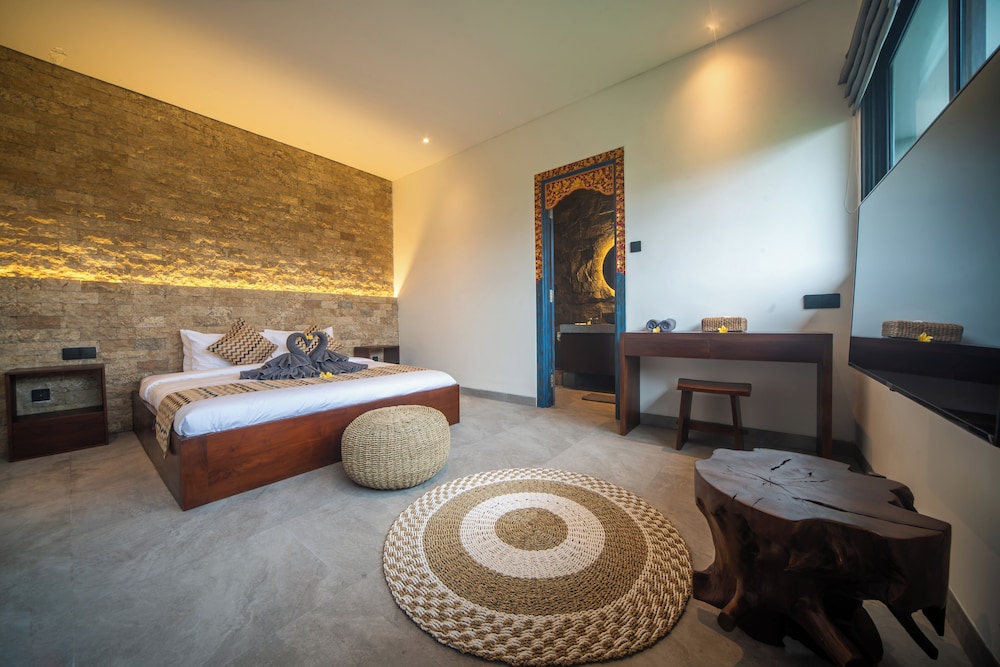 3Bedroom-703-Private Pool Villa Sanur