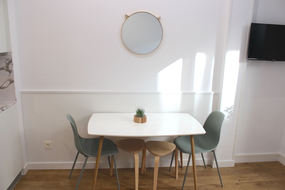 CENTRAL APARTMENT NEAR THE SEA - by SanSebastianApartments.es