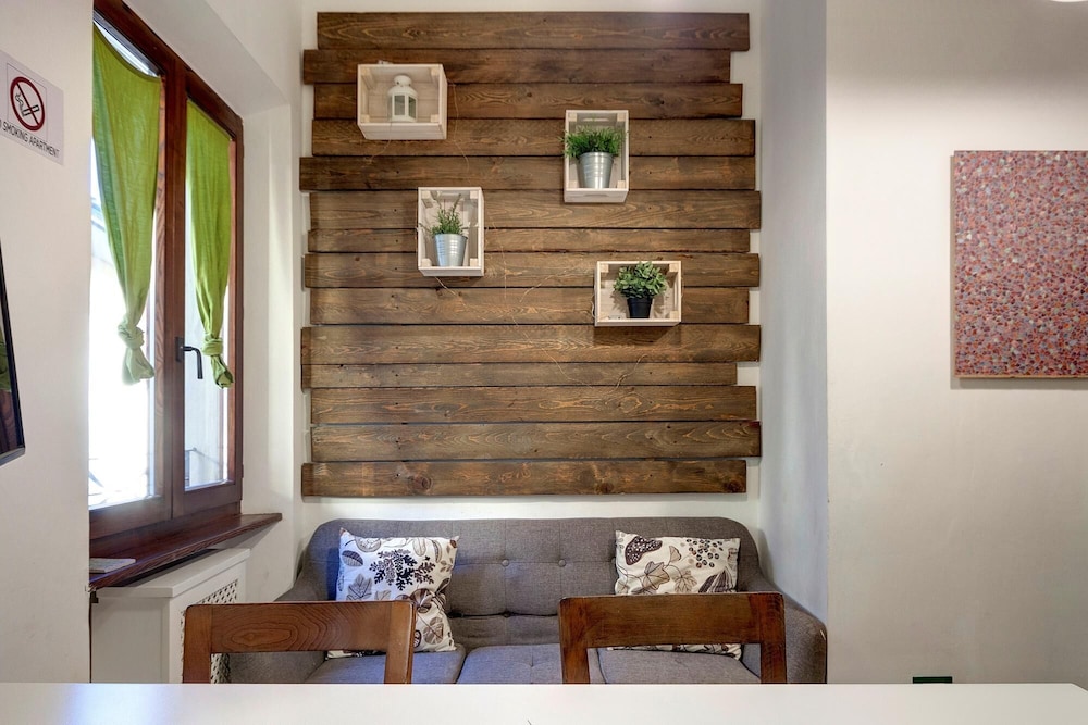 Corno 7 in Firenze With 2 Bedrooms and 1 Bathrooms