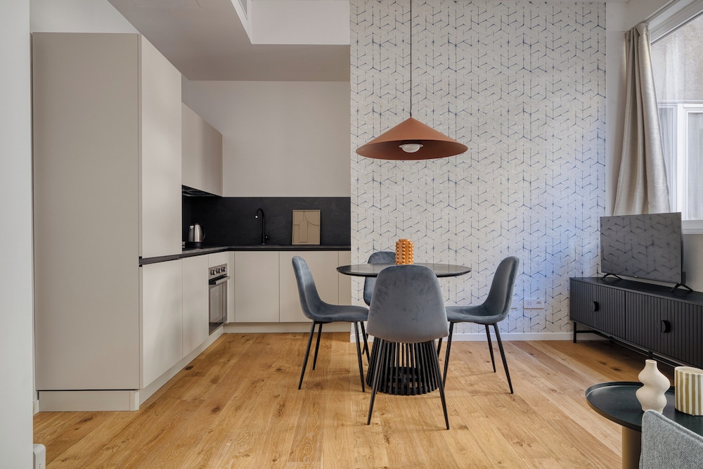 Modern 1-Bedroom Flat in Central Milan