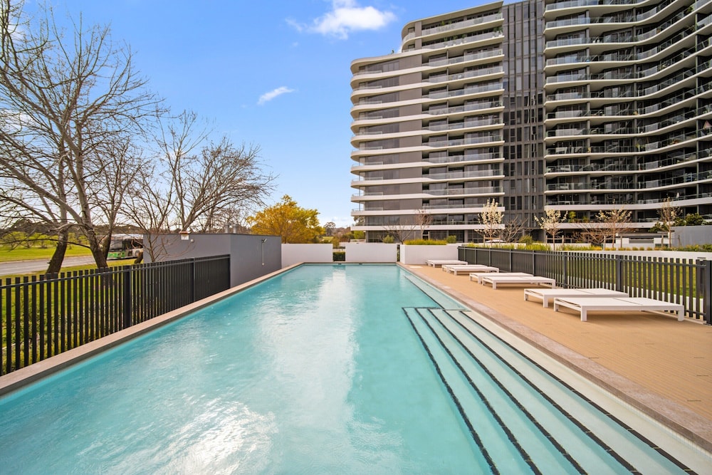 2-bed Haven: Impeccable Interiors & Chic Amenities