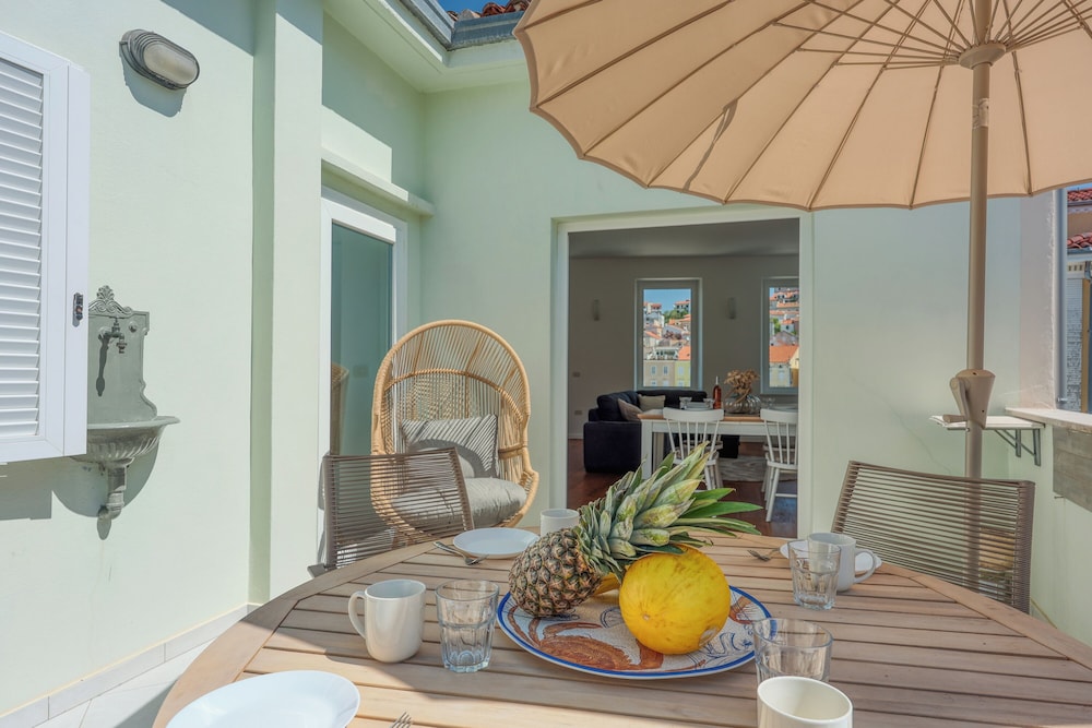 The Perfect View Penthouse Design Apt.