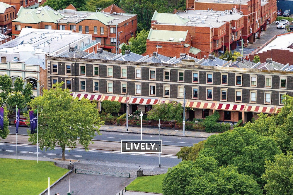 The Empress Direct Access Carlton Gardens