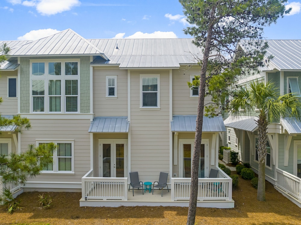 Prominence on 30A by Panhandle Getaways