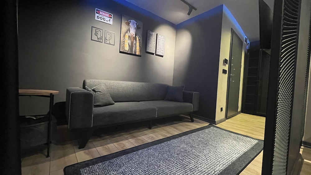 Thalia Suites Hotel