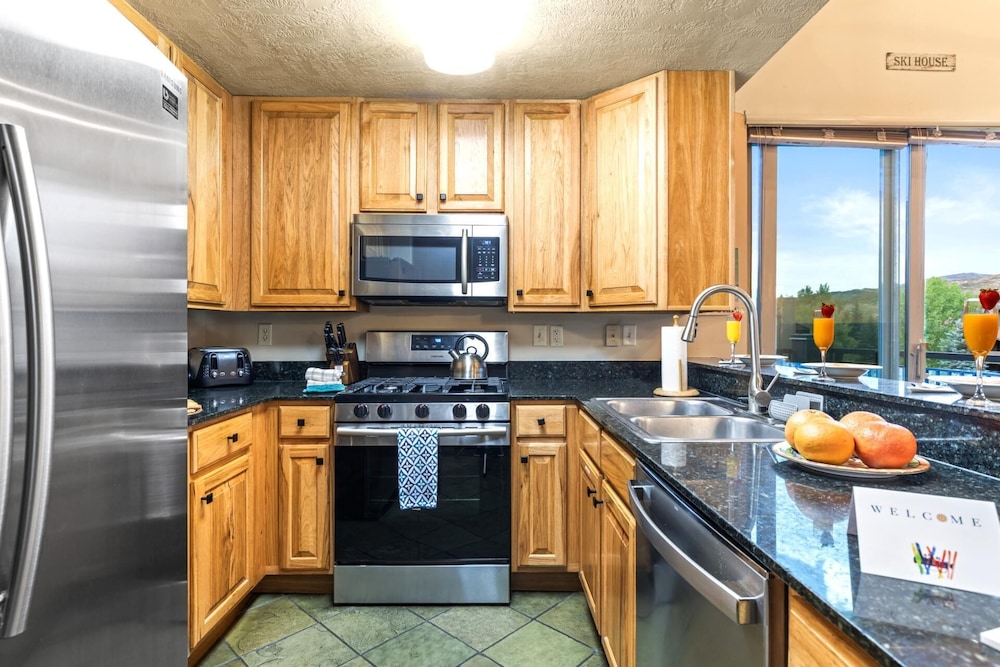 KBM Resorts Crestview Condos Spacious Condo Near Olympic Park With gas Fireplace, Year-round Pool, hot Tub, City Wide Shuttle Access. Cvc-308b