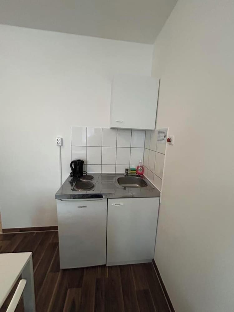 2-Rent Group Hostel Apartments SEN14