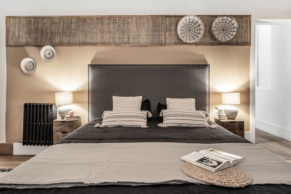 Cremano - 1 Bedroom and Office in Centro