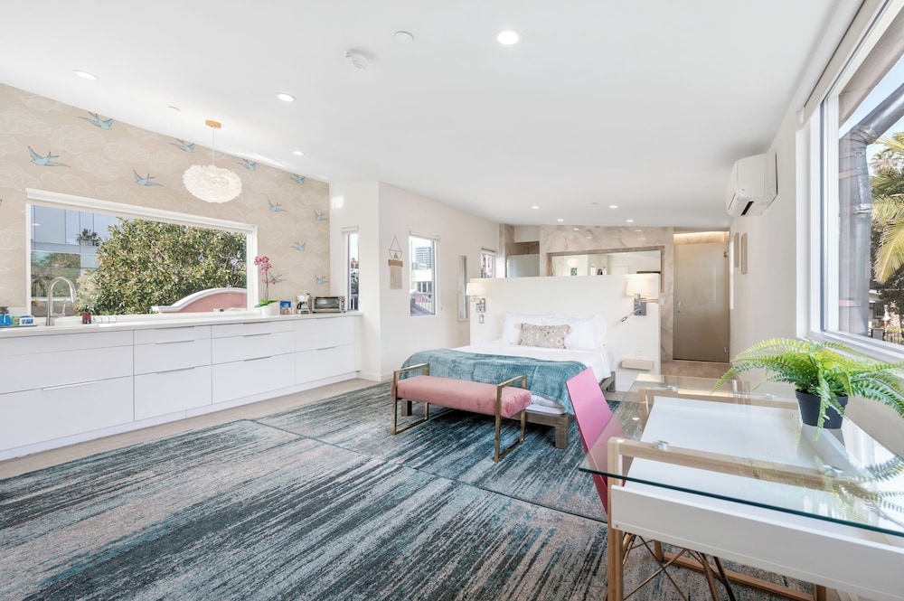 The Gower Street Bungalows by AvantStay
