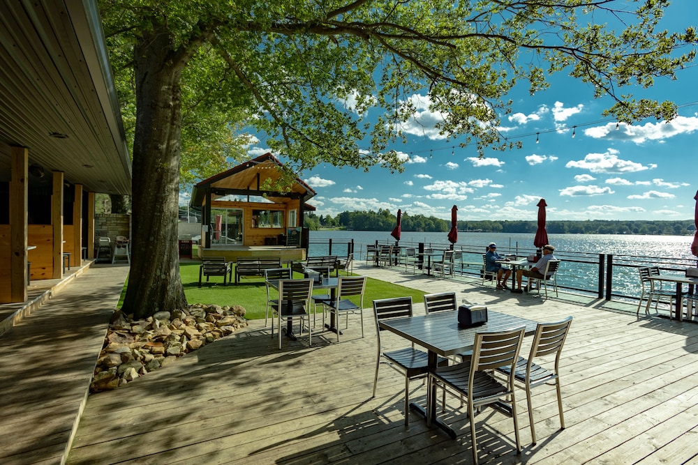 Edinboro Lake Resort Cabins