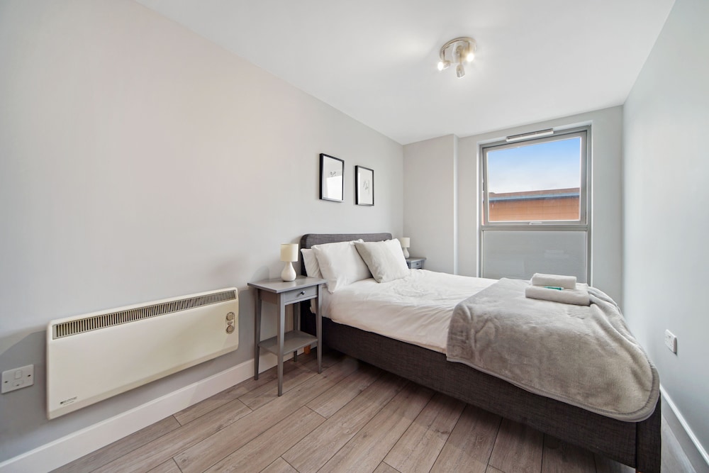 2 Bed Cozy Apartment near Regents Park with WiFi