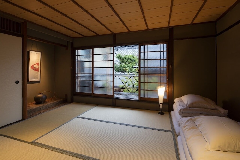 Tsukikusa-an