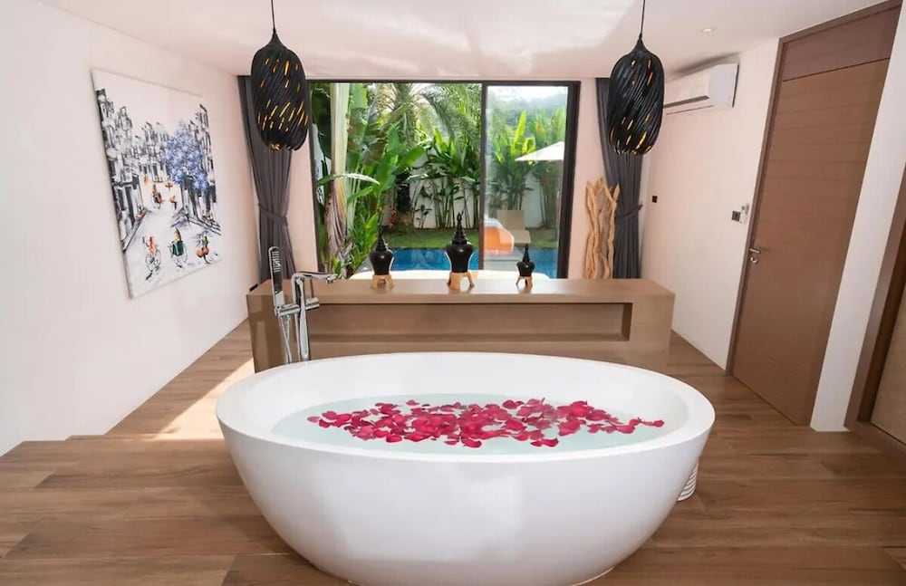 2BR Pool Villa Near the Sea V261