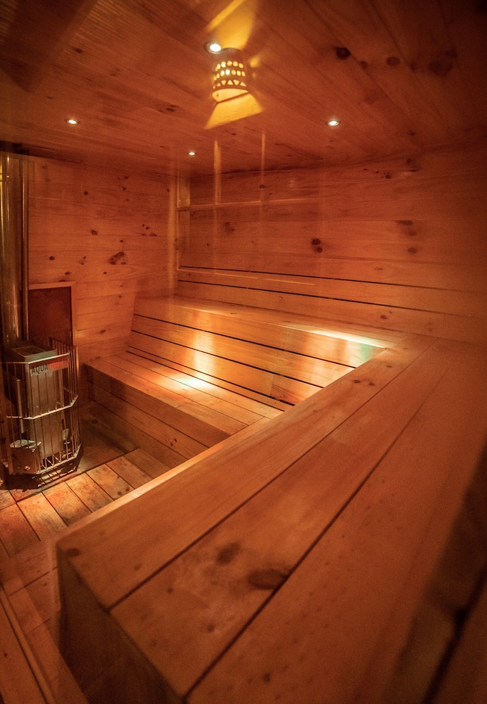 Sacred Dreams Lodge