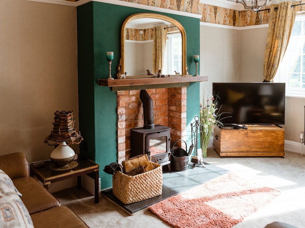 Compass Cottage