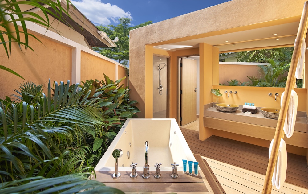 Amari Vogue Krabi 24