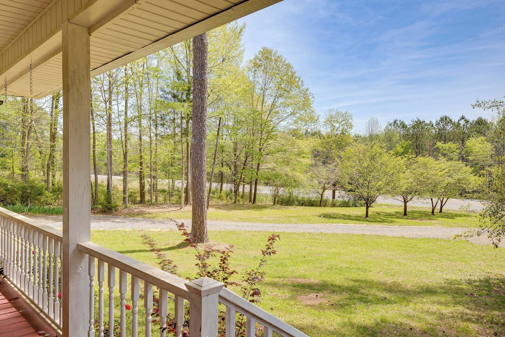 Scottsboro Retreat 4 Mi to Guntersville Lake view 3