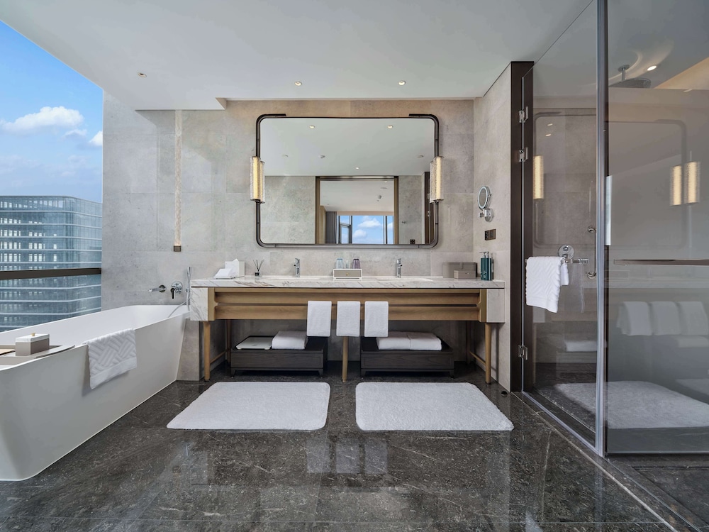 Hilton Jiashan