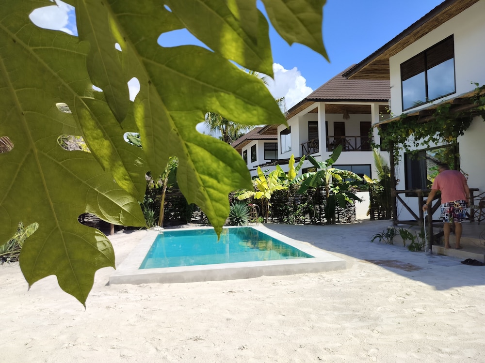 Sand Beach Palm Residence view 5