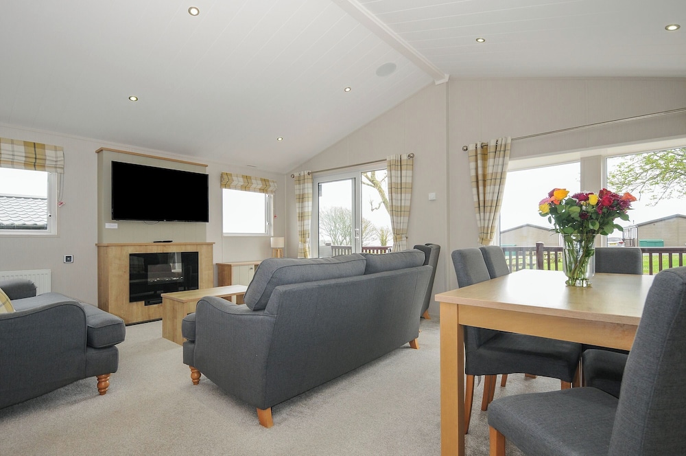 Lodge 71 at Riviera Bay Coastal Retreat