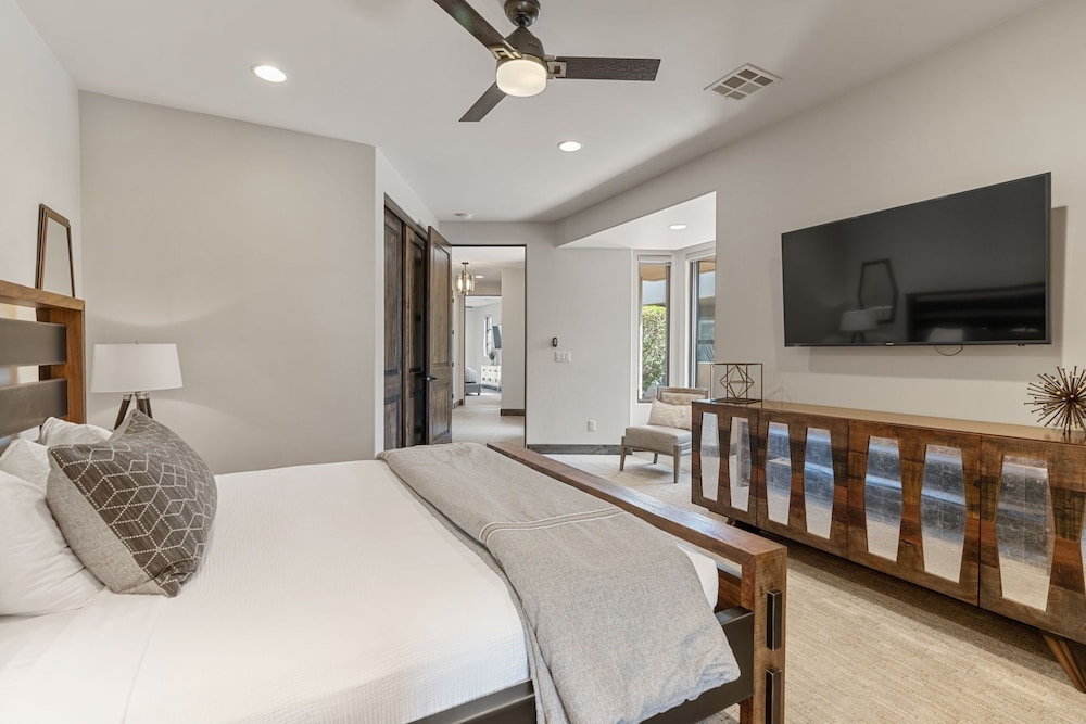 La Vista Encanto #14 4 Bedroom Home