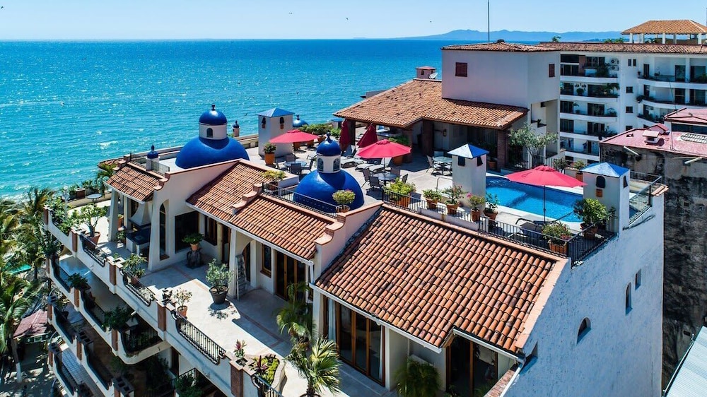 Ocean View 1Br Condo-balcony-beach-pool - 306