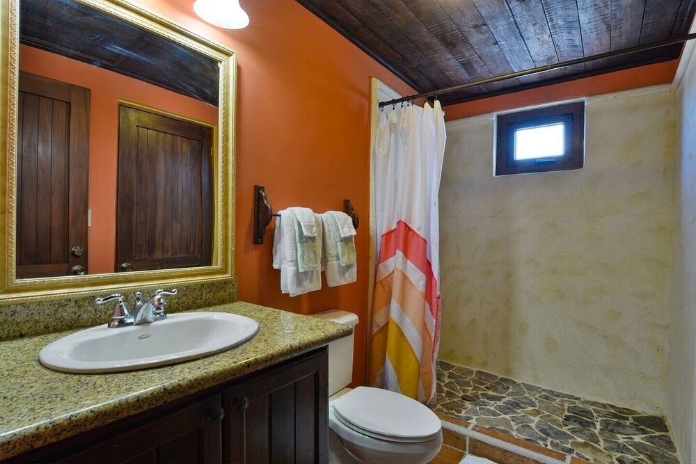 Green Orchid Escape 2 Bedroom Apts