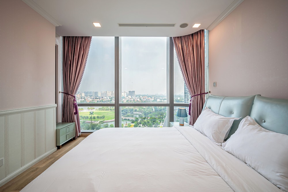 Landmark 81 & Vinhomes - ZEN Saigon Citypoint.