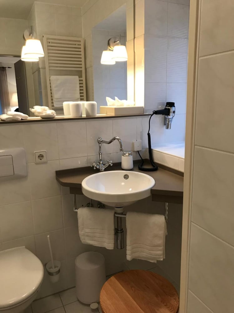 Hotel Altes Amtshaus - Property Image 2