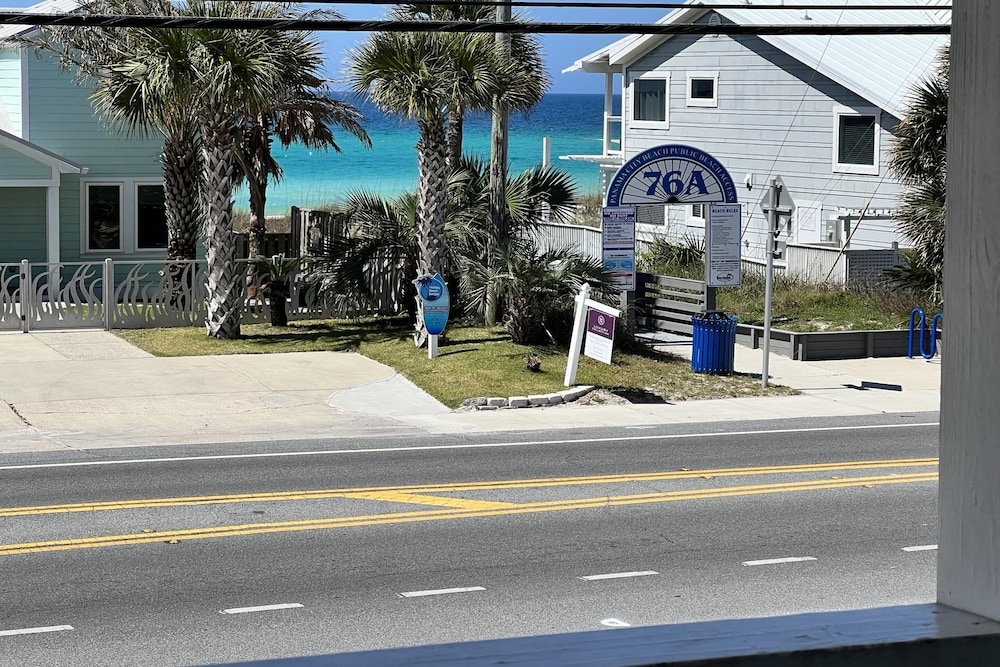 Breezy Blue Cottage by Resort Collection view 3