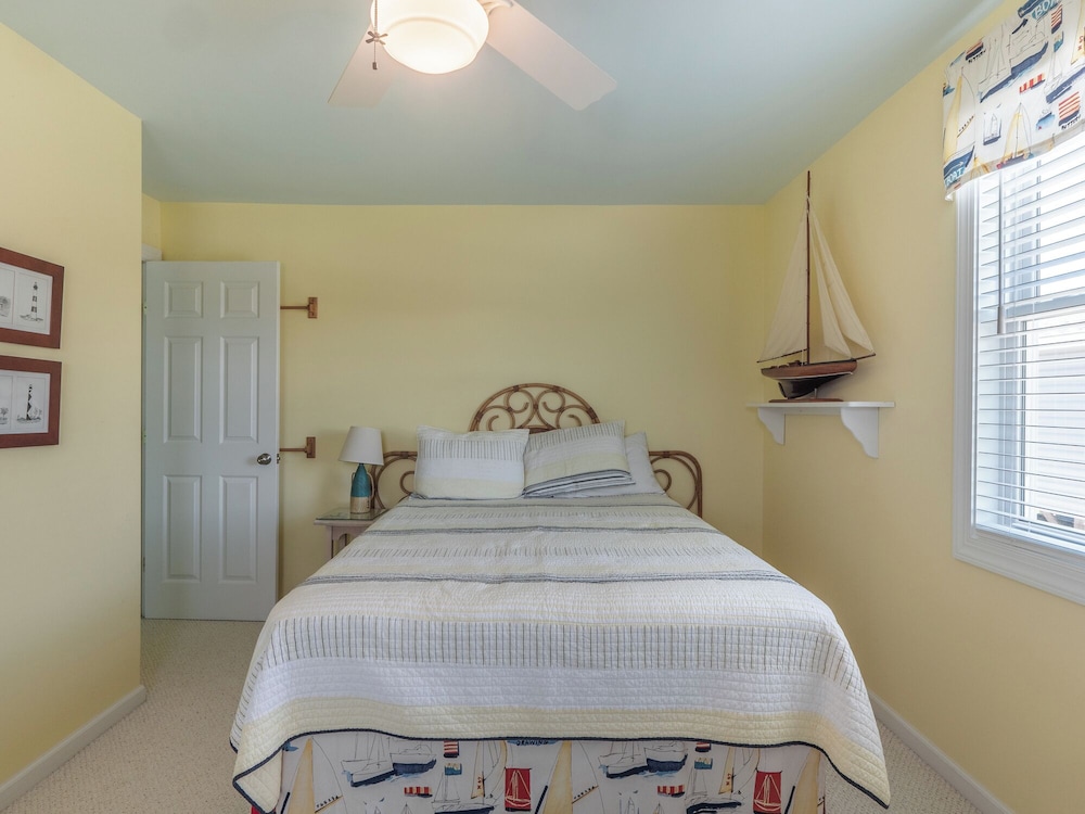 Lungomare by Topsail Realty