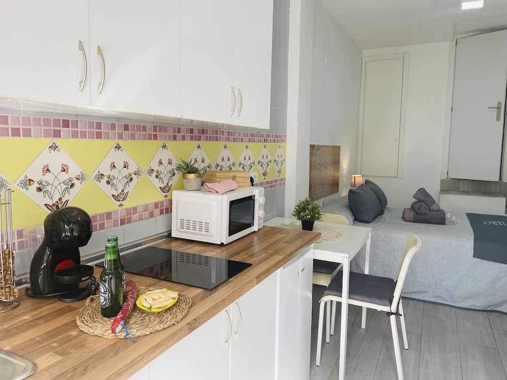 Estudio Burriana Jimena by At Home Costa del Sol