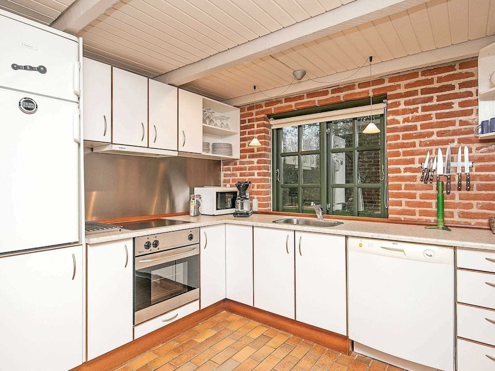 6 Person Holiday Home in Ulfborg